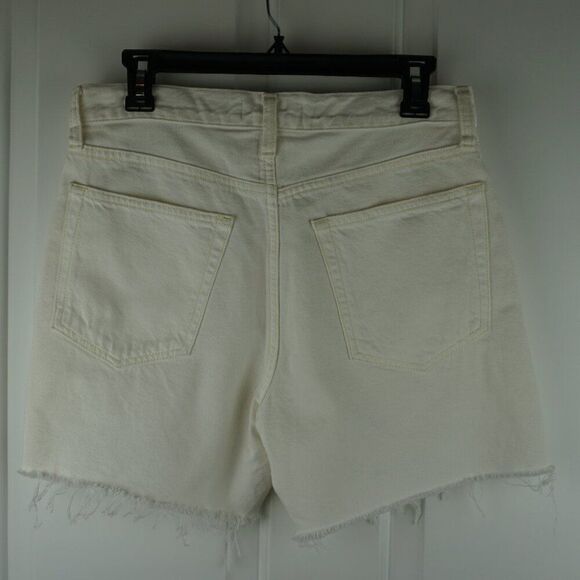 New Etica Skylar Cutoff High Rise Relaxed Denim Shorts in Vintage White size 26 - Picture 3 of 14